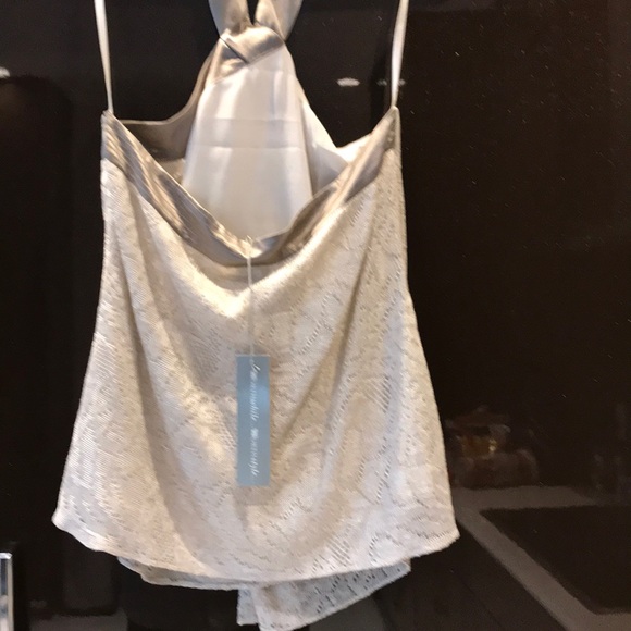 Halter top - Picture 3 of 5